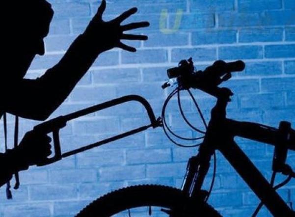 Малолетние преступники украли велосипед 